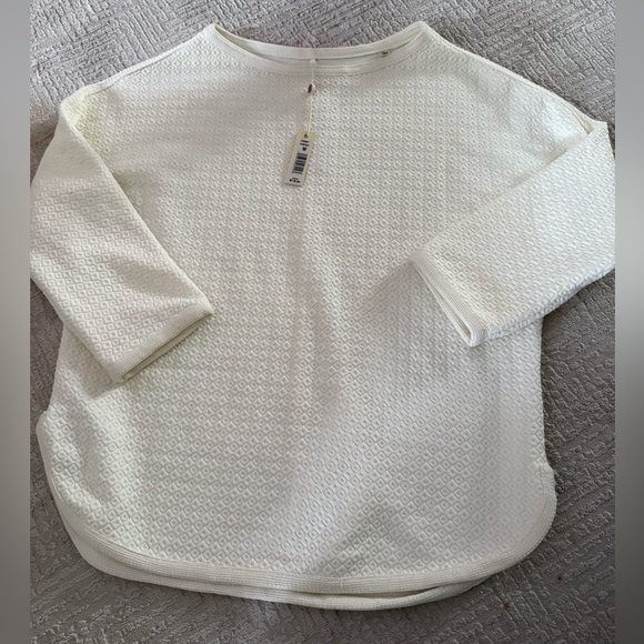 Max studio London sz medium ivory waffle knit sweater shirt cream 3/4 sleeve NWT - Picture 1 of 3